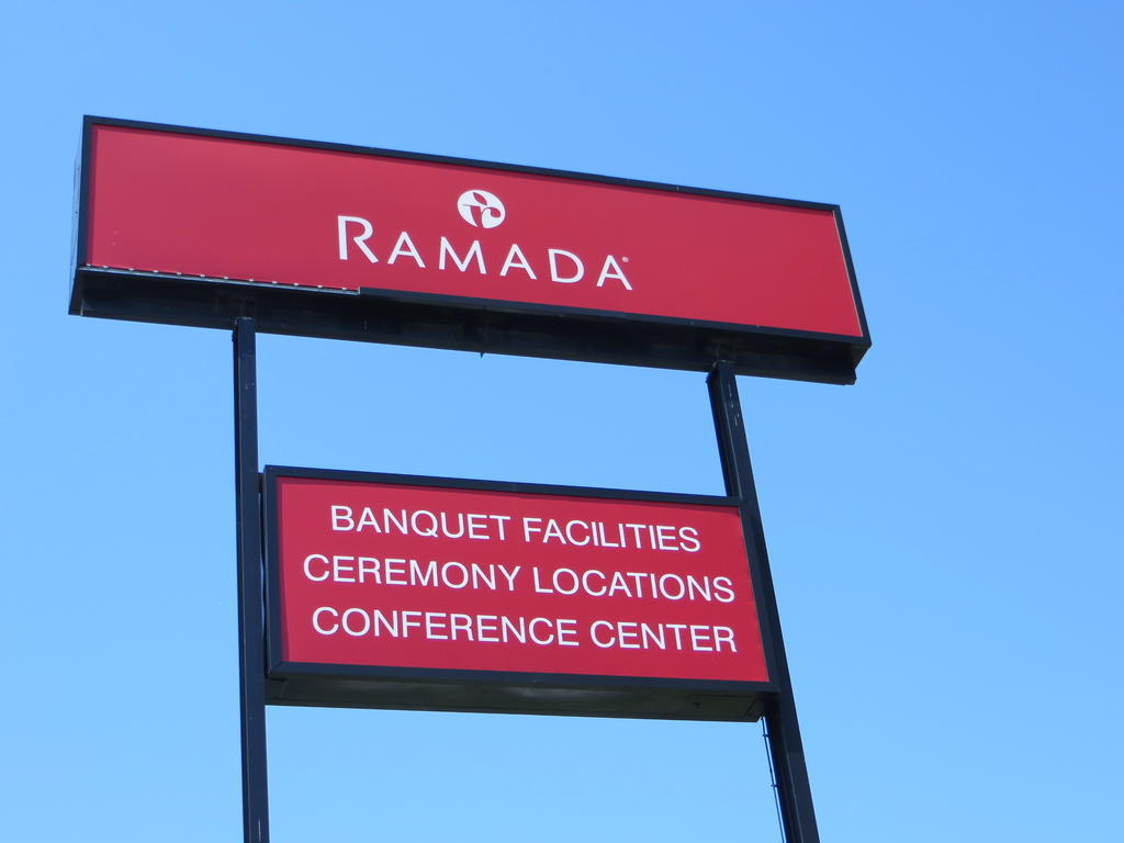 Ramada By Wyndham Lansing Hotel & Conference Center Exterior photo